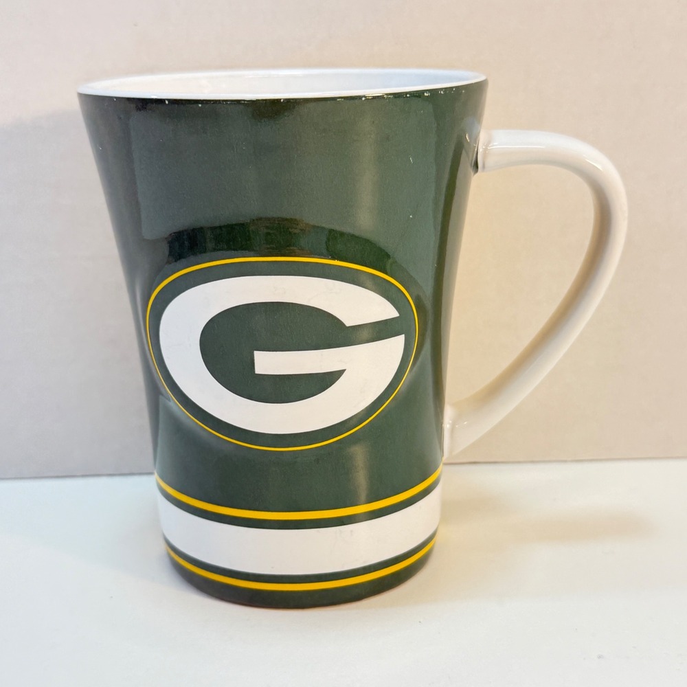 Green Bay Packers NFL Coffee Tea Mug Cup Green Yellow Tapered Ceramic Logo 14 oz